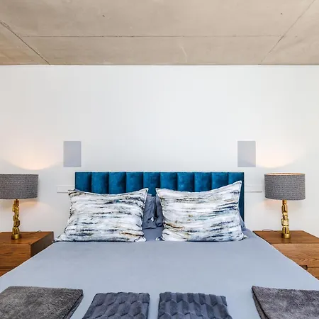 Jungle Lofts Апартаменты Лиссабон